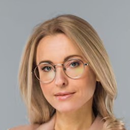 Jennifer Hall